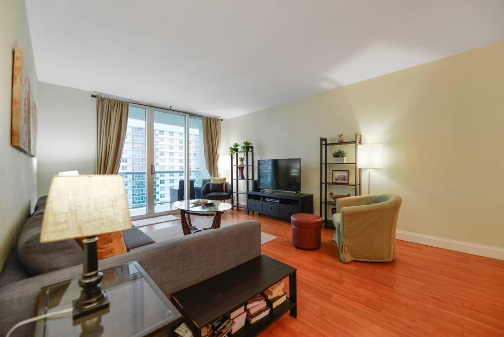 The Tides Hollywood 1/1 Condo Ocean Front W Pool Exterior photo