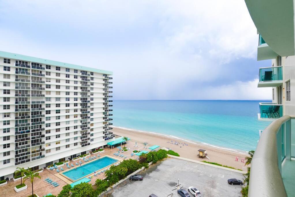 The Tides Hollywood 1/1 Condo Ocean Front W Pool Exterior photo